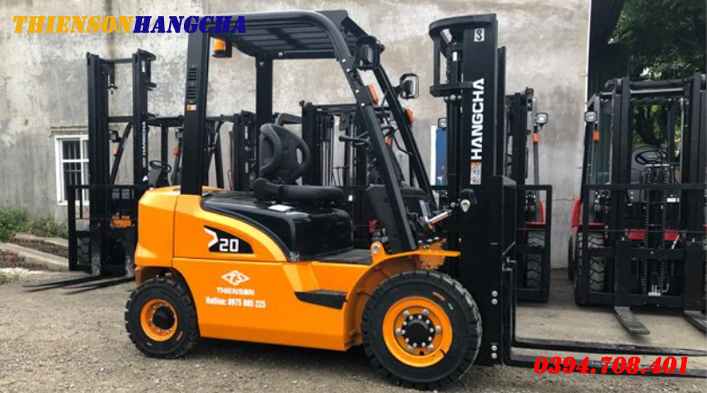 Xe nâng dầu 2 tấn Trung Quốc ngon