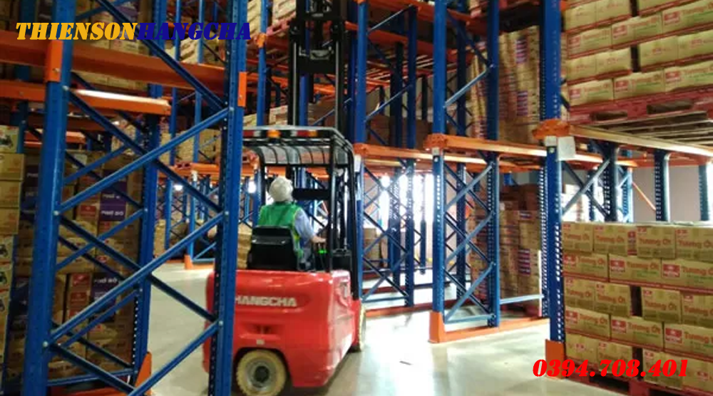 Kệ chứa hàng hóa