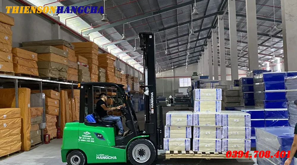 Xe nâng điện trong chuỗi Logistics